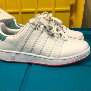K Swiss retro white leather shoes. Pink teal accents Sz 8 with box. Worn once